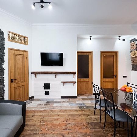 Aros Apartment Gyumri Extérieur photo