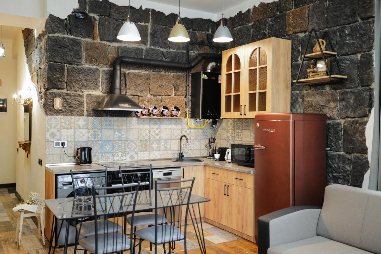 Aros Apartment Gyumri Extérieur photo